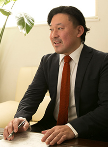 代表 遠山
